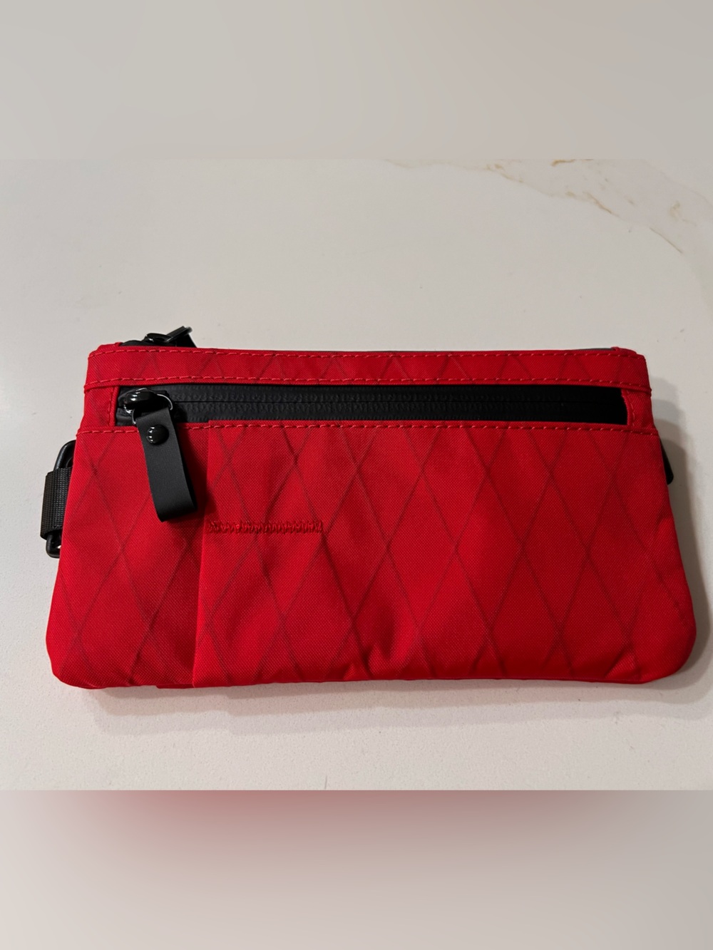Alpaka Zip Clutch